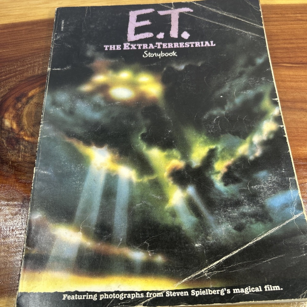 E.T. the Extra-Terrestrial Storybook‎ by William Kotzwinkle